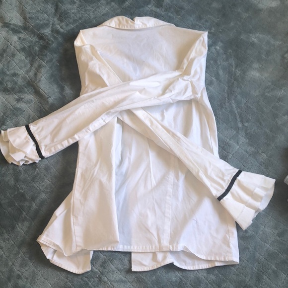 Or versus blouse button down - Picture 3 of 3